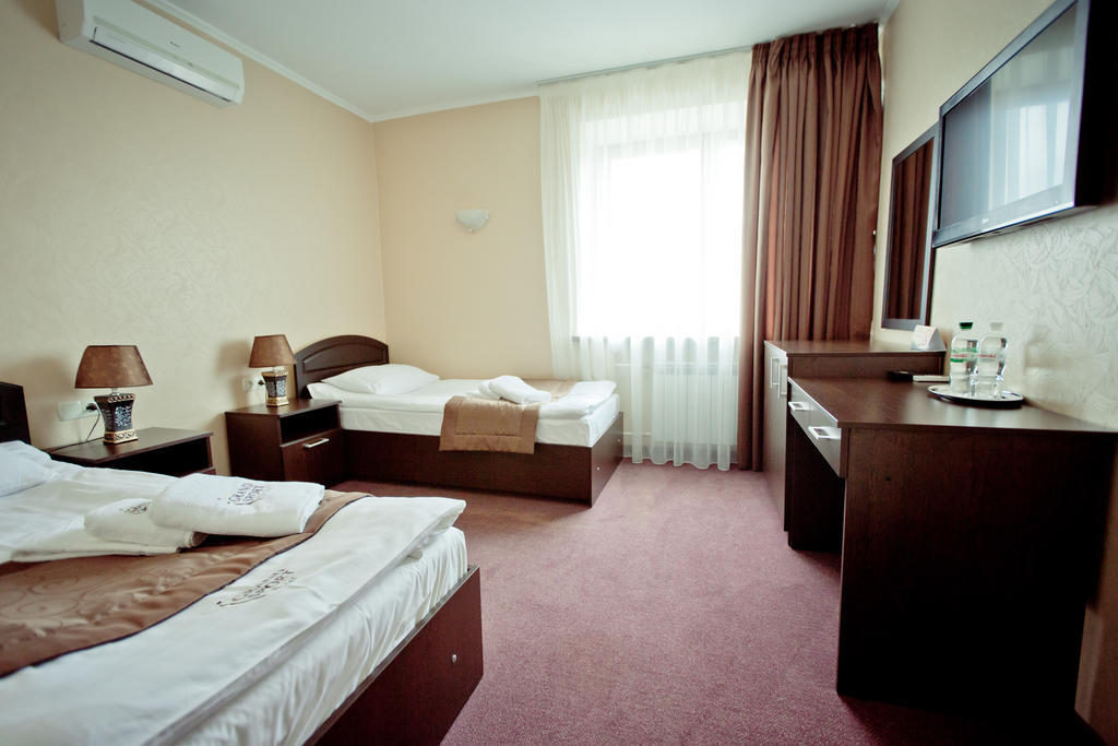 Grand Sport Hotel Brovary Habitación foto