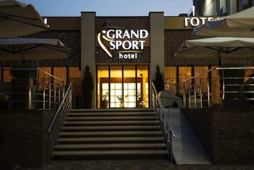 Grand Sport Hotel Brovary Exterior foto